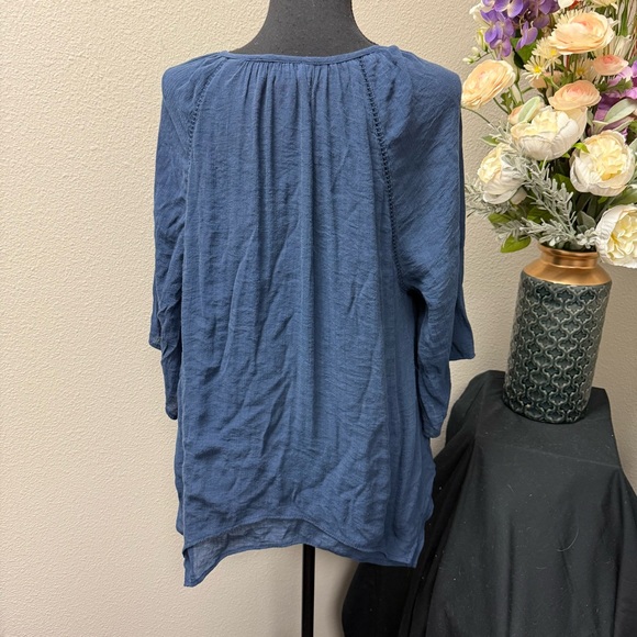Valerie Stevens Navy Lace Front Blouse Women’s Large - Picture 3 of 7